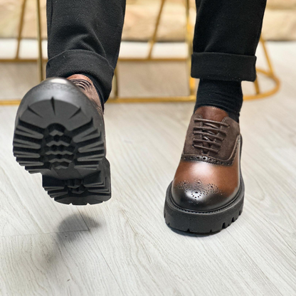 Sapatos Casuais Clássicos em Pele Genuína e Camurça para Homem© 